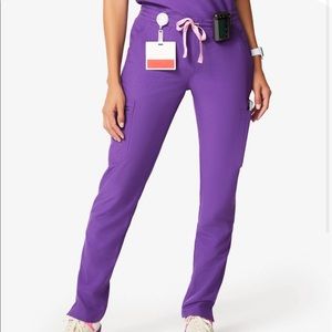 Figs Ultra Violet Yola